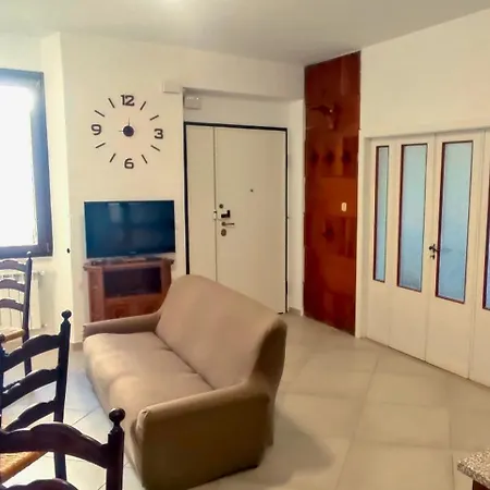La Dimora Dell' Artista Apartment *